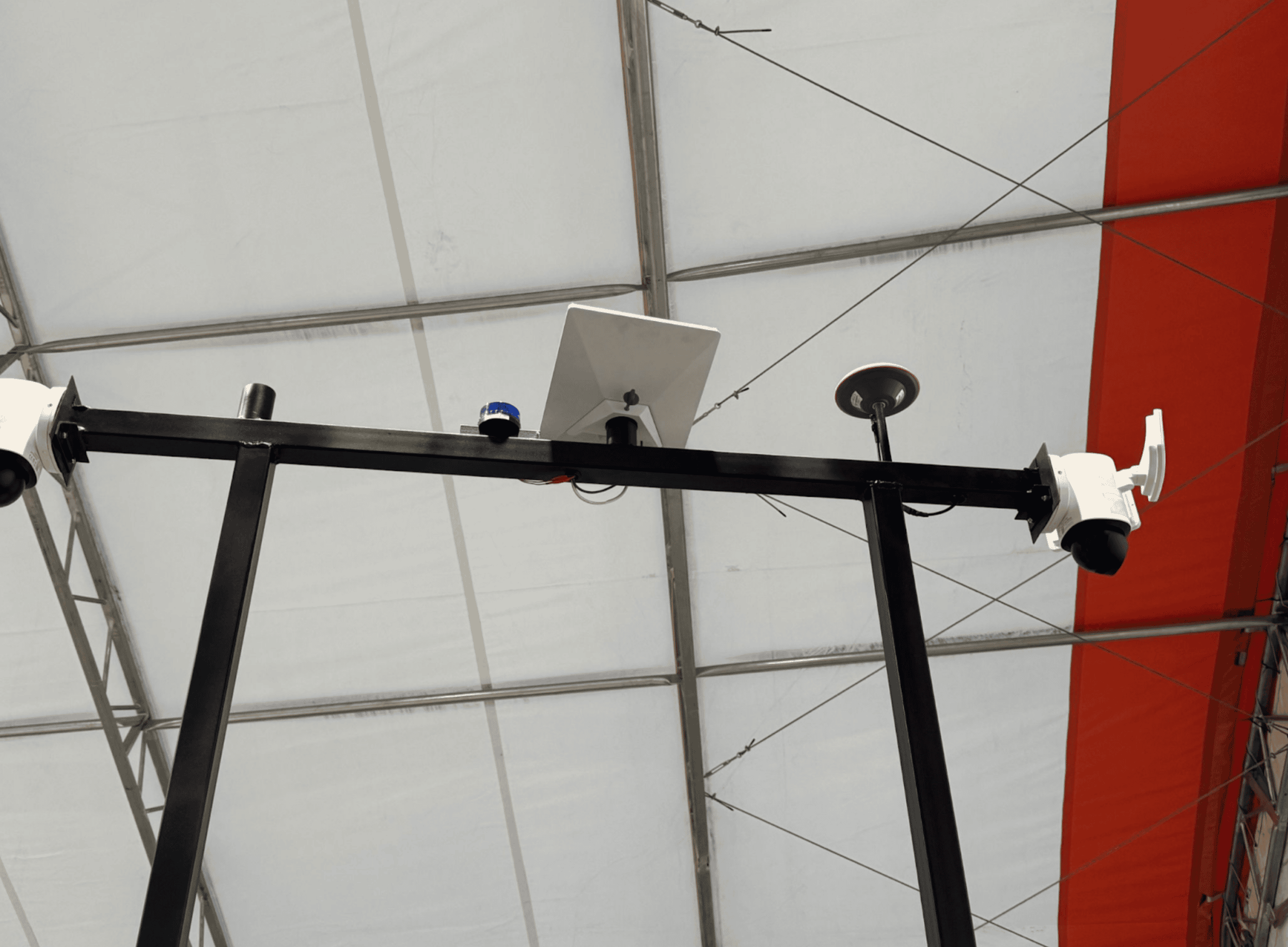 comparing-sunroad-surveillance-with-competitors-who-should-you-choose-for-a-solar-powered-security-camera-2